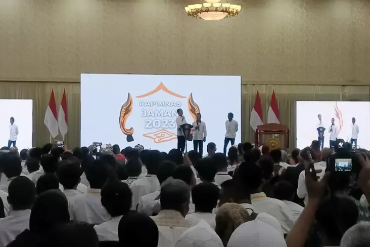 Momen 2 Peternak Bebek Cerita ke Presiden Jokowi Terima Kucuran Dana Rp20 Juta